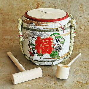 KAGAMI-BIRAKI BARREL SET SHOCHIKUBAI 720ml      KAGAMI-BIRAKI BARREL SET SHOCHIKUBAI 720ml